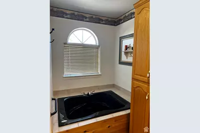 7485 N 2400 W, Amalga, UT 84335 - Photo 14