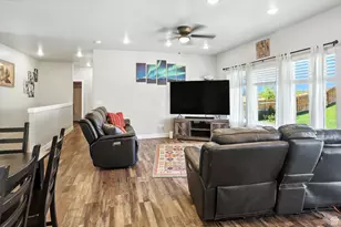 798 W 50 N, Hyrum, UT 84319 - Photo 8