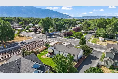 149 E Pioneer Ave, Sandy, UT 84070 - Photo 40