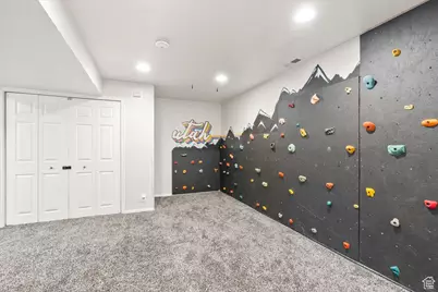 149 E Pioneer Ave, Sandy, UT 84070 - Photo 20