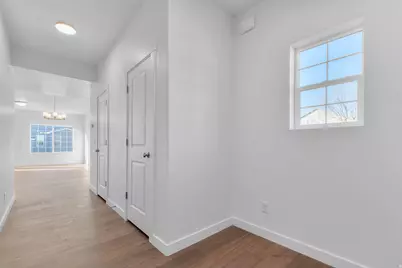 997 N Amberly Dr, North Salt Lake, UT 84054 - Photo 6