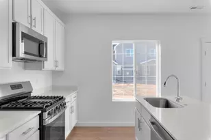 997 N Amberly Dr, North Salt Lake, UT 84054 - Photo 10