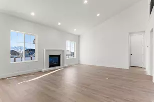 8687 S Rock Lk Ct, West Jordan, UT 84081 - Photo 10