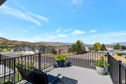 142 W Parkside Loop, Elk Ridge, UT 84651 - Photo 20