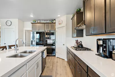 142 W Parkside Loop, Elk Ridge, UT 84651 - Photo 12