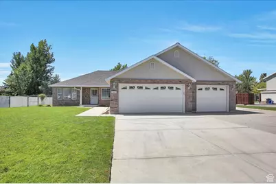 149 W 1250 N, Harrisville, UT 84404 - Photo 2