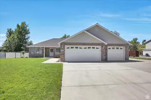 149 W 1250 N, Harrisville, UT 84404 - Photo 2