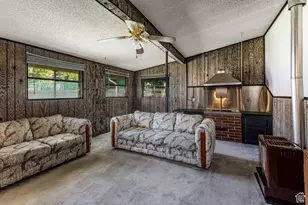 363 Oak Hill Dr, Tooele, UT 84074 - Photo 2