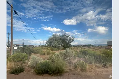 3311 E 3500 S #3, Vernal, UT 84078 - Photo 2