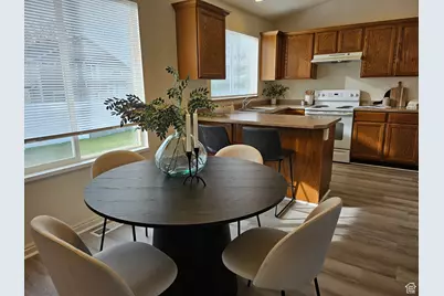 1984 S 1500 W, Woods Cross, UT 84087 - Photo 6