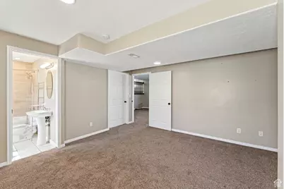 4635 S 2950 W, Roy, UT 84067 - Photo 8