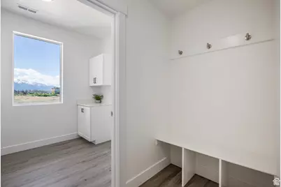 729 S Harrison Dr, Springville, UT 84663 - Photo 10