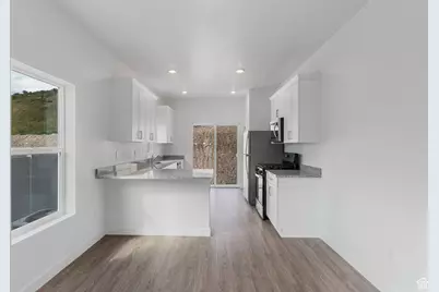 7291 Bald Eagle Way N, Eagle Mountain, UT 84005 - Photo 4