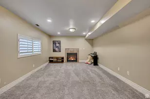 1695 E Ensign Pl, Cottonwood Heights, UT 84121 - Photo 22