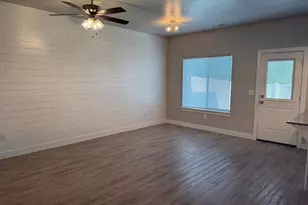 155 E 3100 N, Cedar City, UT 84721 - Photo 4