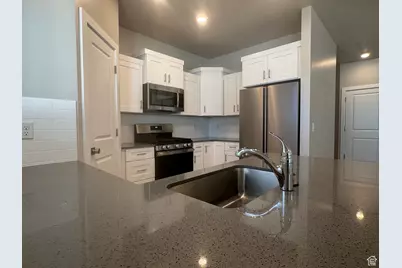 155 E 3100 N, Cedar City, UT 84721 - Photo 12