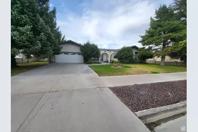 445 E 100 S, Moroni, UT 84646 - Photo 2
