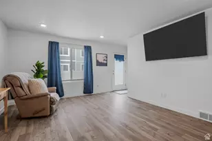 1828 E Eagle View Ln N, Eagle Mountain, UT 84005 - Photo 10