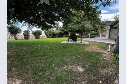 500 W Clark St, Grantsville, UT 84029 - Photo 6