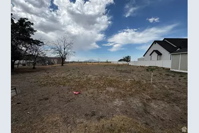 500 W Clark St, Grantsville, UT 84029 - Photo 32