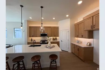 7184 S Sage Run Rd, West Jordan, UT 84081 - Photo 36