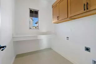 7184 S Sage Run Rd, West Jordan, UT 84081 - Photo 22