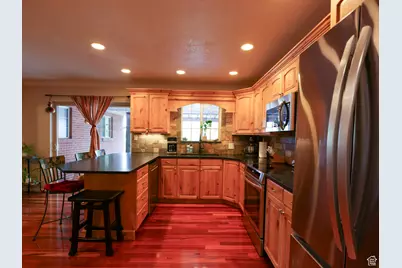 16535 S Redwood Rd W, Bluffdale, UT 84065 - Photo 12