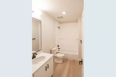 346 E 200 S #A201, Moab, UT 84532 - Photo 8