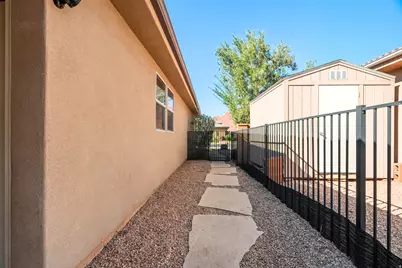 191 W 685 S, Ivins, UT 84738 - Photo 22