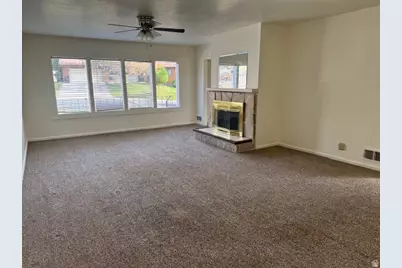 4600 S Creekview Dr, Murray, UT 84107 - Photo 4