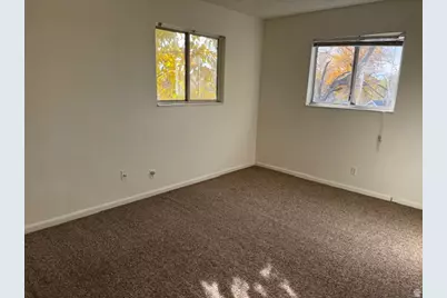 4600 S Creekview Dr, Murray, UT 84107 - Photo 14