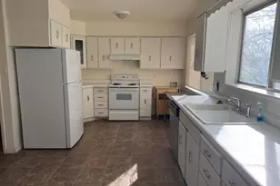 4600 S Creekview Dr, Murray, UT 84107 - Photo 6