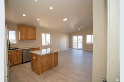 352 W 500 S, Blanding, UT 84511 - Photo 6