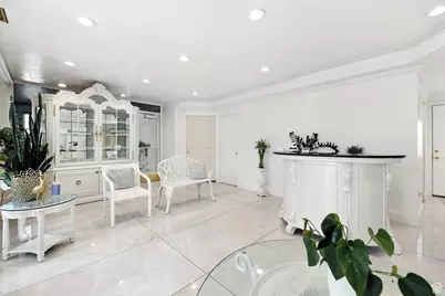 1910 E Fort Union Blvd, Cottonwood Heights, UT 84121 - Photo 2