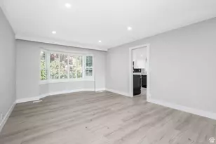 8965 S Quail Run Dr E, Sandy, UT 84093 - Photo 16