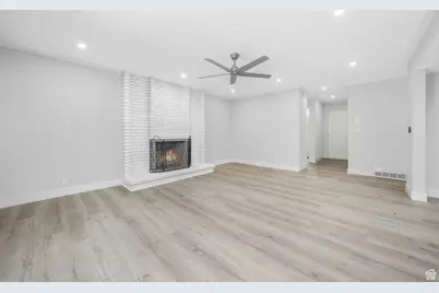 8965 S Quail Run Dr E, Sandy, UT 84093 - Photo 22