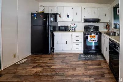 3281 W Coventry Dr S #184, West Valley, UT 84119 - Photo 10