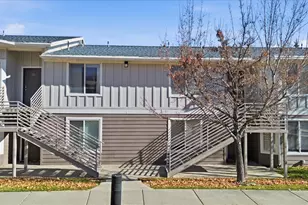 929 N Harbor Village East Dr E, Garden City, UT 84028 - Photo 2