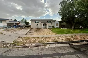 5242 S Hamlet Cir, Kearns, UT 84118 - Photo 4