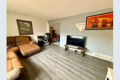 5242 S Hamlet Cir, Kearns, UT 84118 - Photo 12