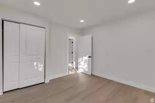 3957 S 1000 E, Millcreek, UT 84124 - Photo 14