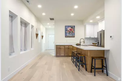 676 S 200 W, Salt Lake City, UT 84101 - Photo 12