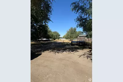 261 N Redwood Rd W #1, Salt Lake City, UT 84116 - Photo 2