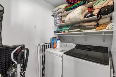 1027 E Sara Ln S, Ogden, UT 84404 - Photo 12