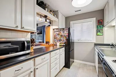 450 E 100 S #4, Salt Lake City, UT 84111 - Photo 8