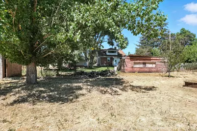 325 W 300 N, Hyrum, UT 84319 - Photo 42