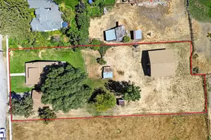 325 W 300 N, Hyrum, UT 84319 - Photo 44