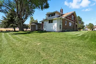 325 W 300 N, Hyrum, UT 84319 - Photo 34