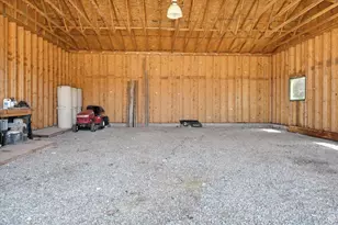 325 W 300 N, Hyrum, UT 84319 - Photo 38