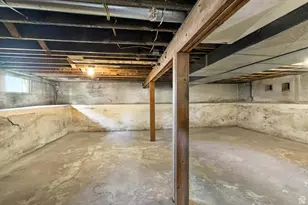 325 W 300 N, Hyrum, UT 84319 - Photo 30